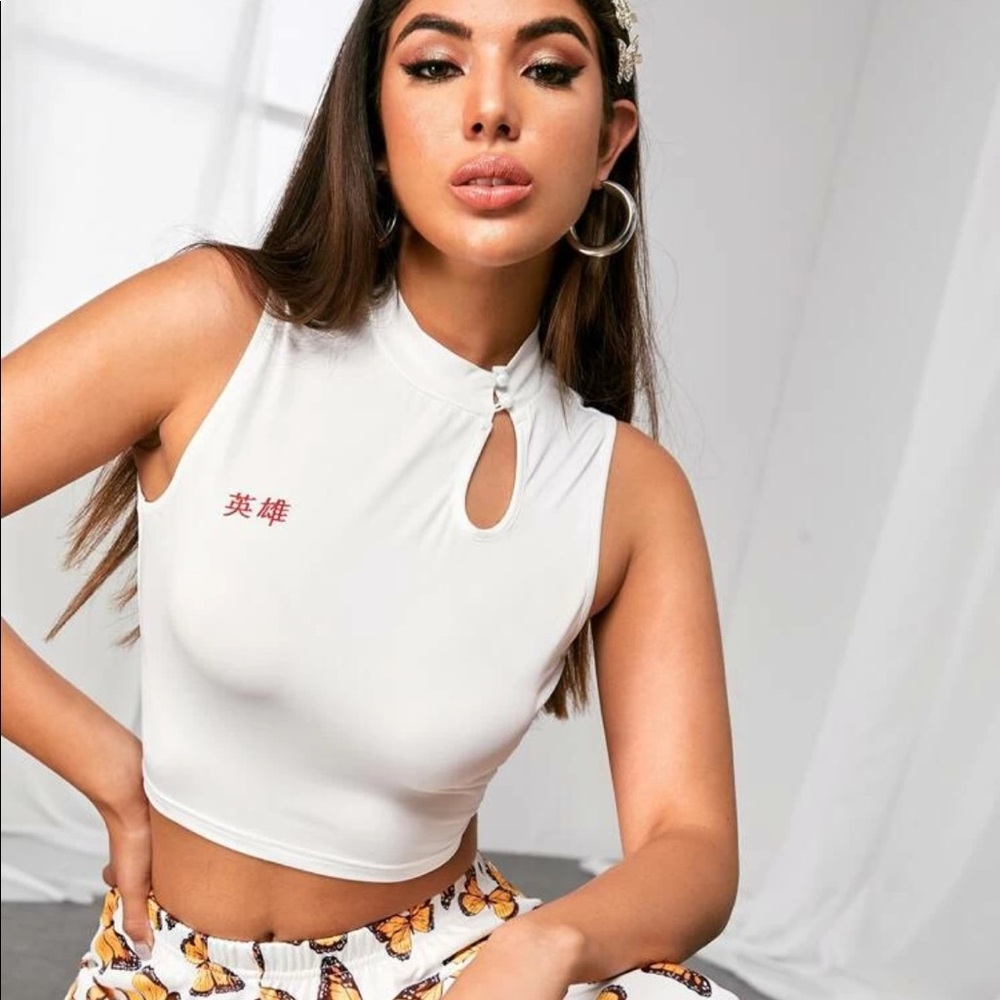 Graphic crop tank top